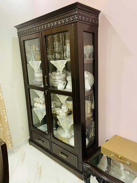 Royal Traditional Solid Sofa Set and Crockery Cabinet 2