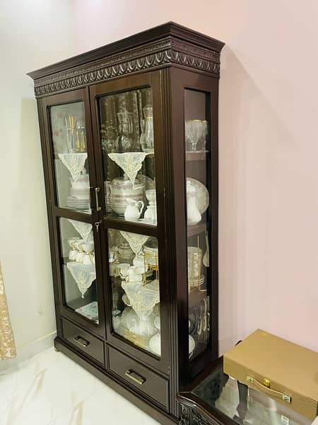 Royal Traditional Solid Sofa Set and Crockery Cabinet 6