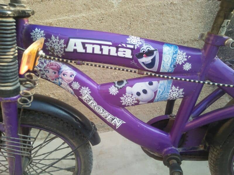 girls kids cycle very good condition 6