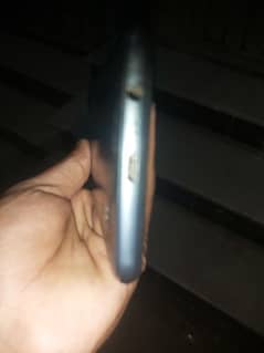 realme c 11 conditions  10 by 10 with box no charger