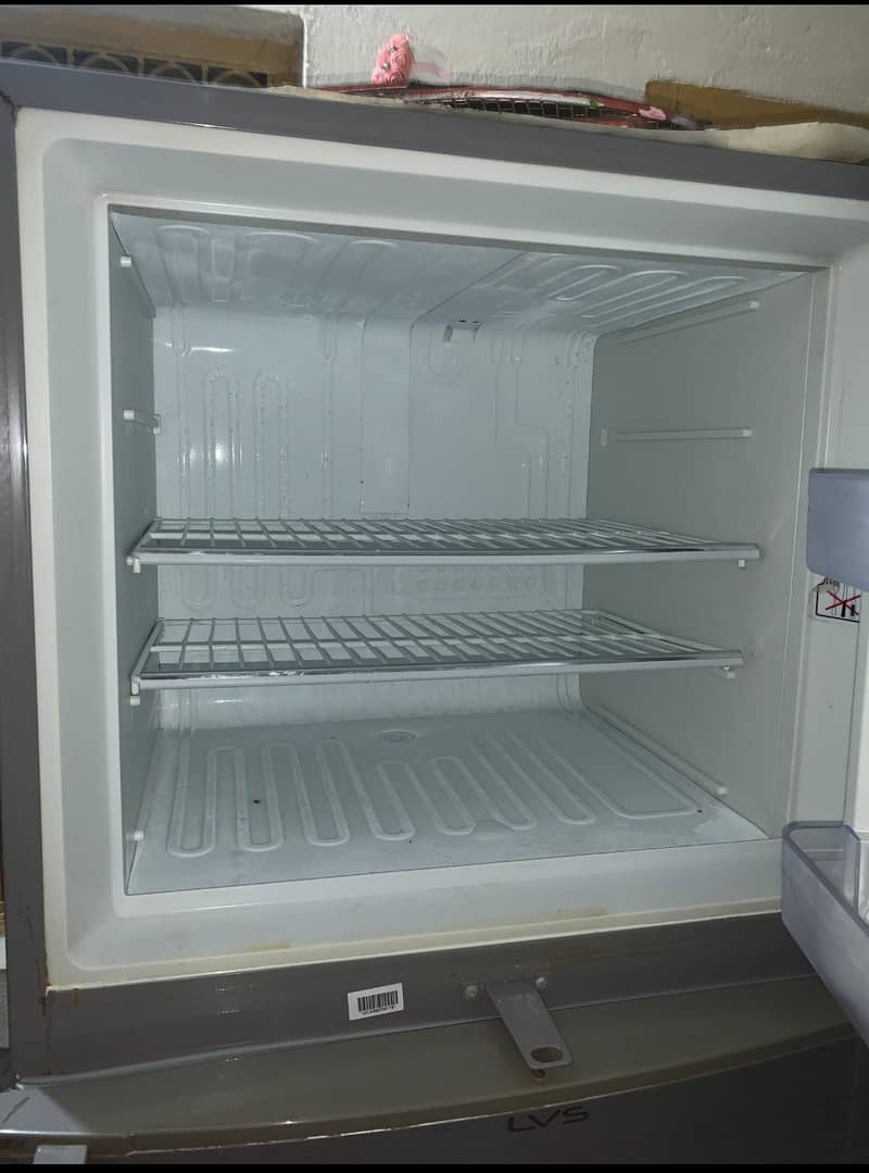 Dawlanace fridge 2