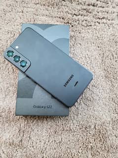 Samsung Galaxy S22 8/256Gb Snapdragon 10/10 Non PTA Like Brand New