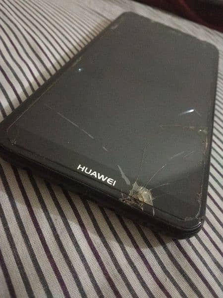 Huawei honor 7c (IC dead) 3