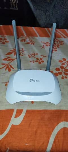 TP-LINK DEVICE WITH ADAPTER