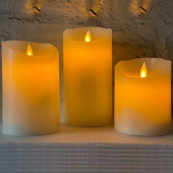 Set of 3 LED Flameless Pillar Candles Flickering Battery Operated 4