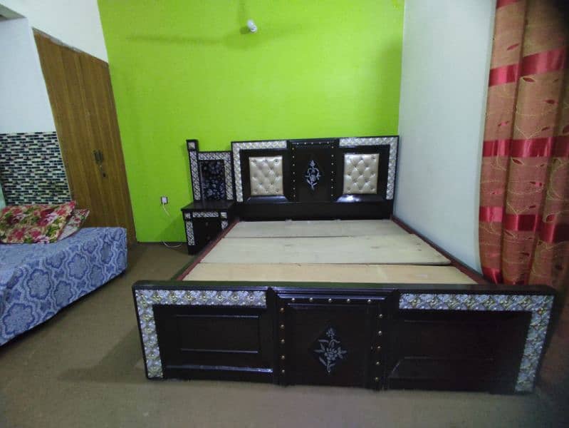 king Size Bed with Dressing and side table 1