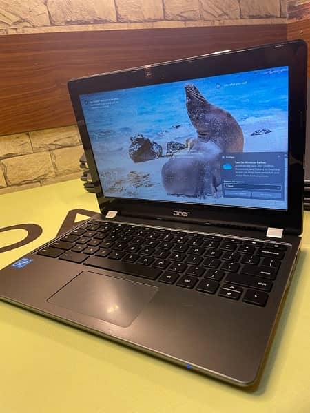 Acer Chromebook c740 Win 10 Laptop 5th Gen 4GB | 128GB SSD | 5 Hours 7