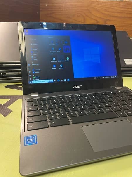Acer Chromebook c740 Win 10 Laptop 5th Gen 4GB | 128GB SSD | 5 Hours 1