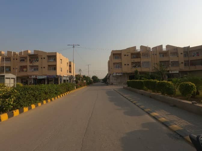 A Well Designed House Is Up For Sale In An Ideal Location In KN Gohar Green City 9
