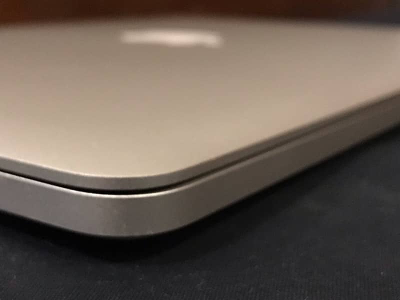 Apple Macbook Pro 2015 (256GB) Best for Amazon 1