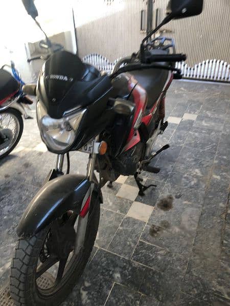 Honda cb150f lhr number 1