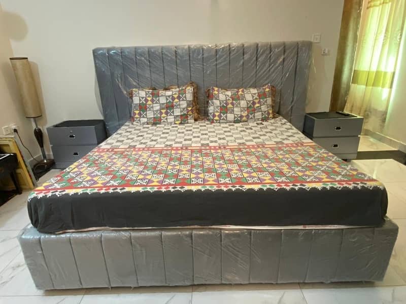 bed set,2 side table ,dressing table ,cauch, mattress 2