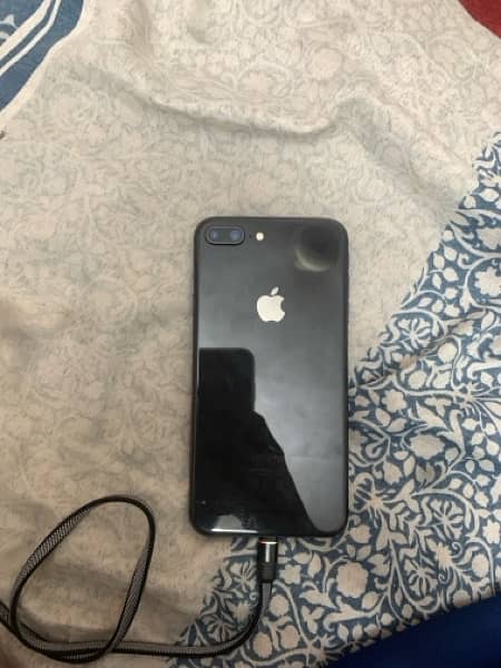 Iphone 8plus 64gb Pta approved 5