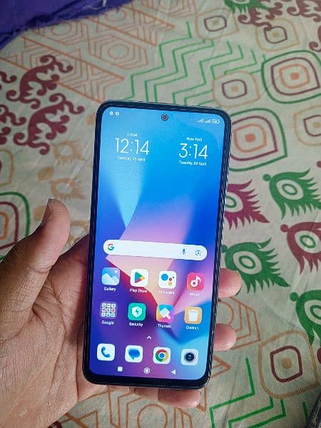 redmi note 10 4GB ram 128 GB memory 10by95 condition 2