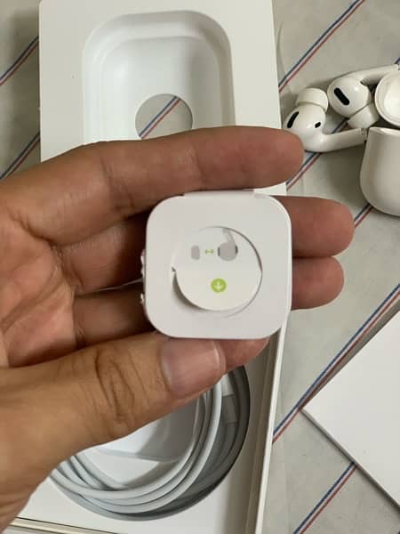 apple airpods pro like brandnew condition 4