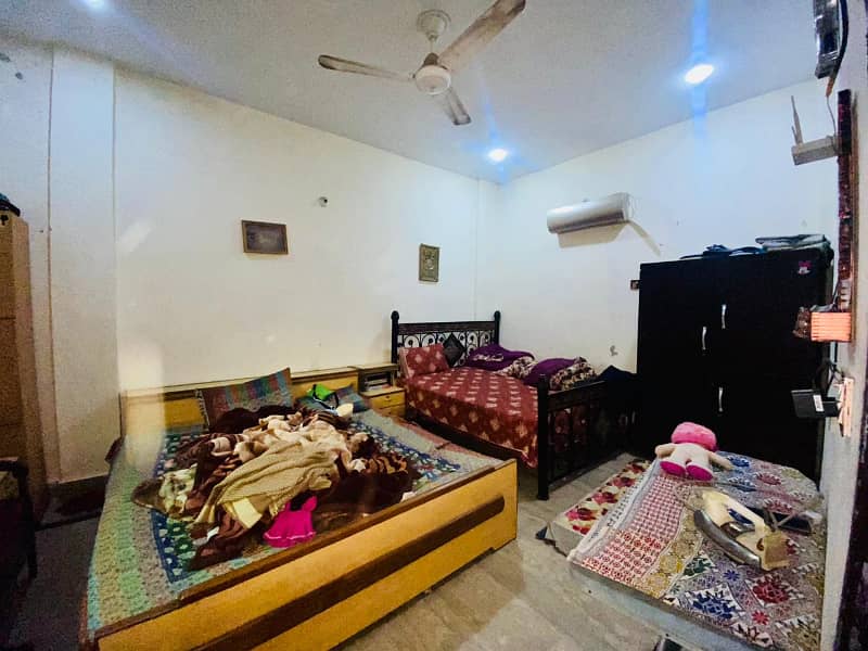 2 Marla Triple Storey House For Sale In Mozang Lahore 6