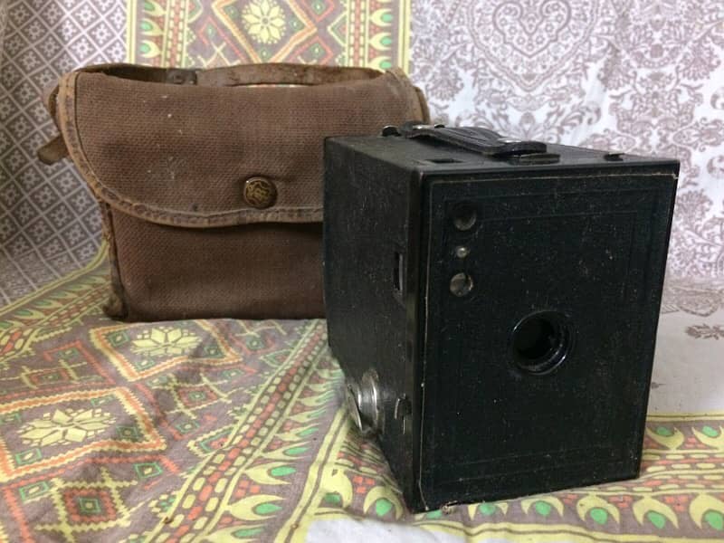 20+ Vintage & Collectable Cameras Lump-Sum or an Individual Deal 3