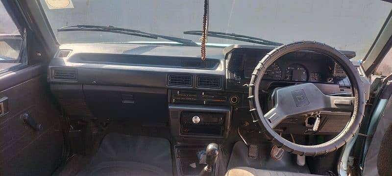 A perfect corolla for 86 lovers at an economical price 17