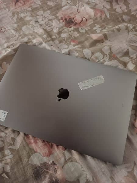 MACBOOK PRO LATE 2019 16 INCH I9 2.3 8 CORE 16GB RAM 512GB 4GB CARD 9