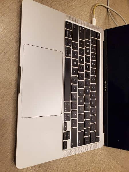 Macbook Pro retina M1 chip 2020 10 by 10 condition 2