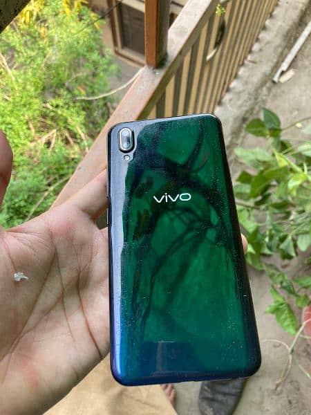 Vivo y93 6/128 Pta approved touch crack 1