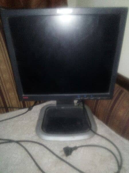 Core 2 Duo Dell Desktop with 17 Inch Lcd 6