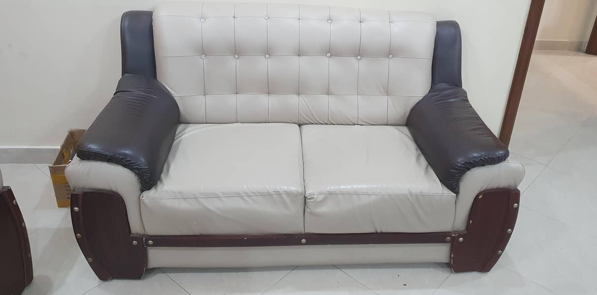 7 seater Sofa for sale 2+2+3 2