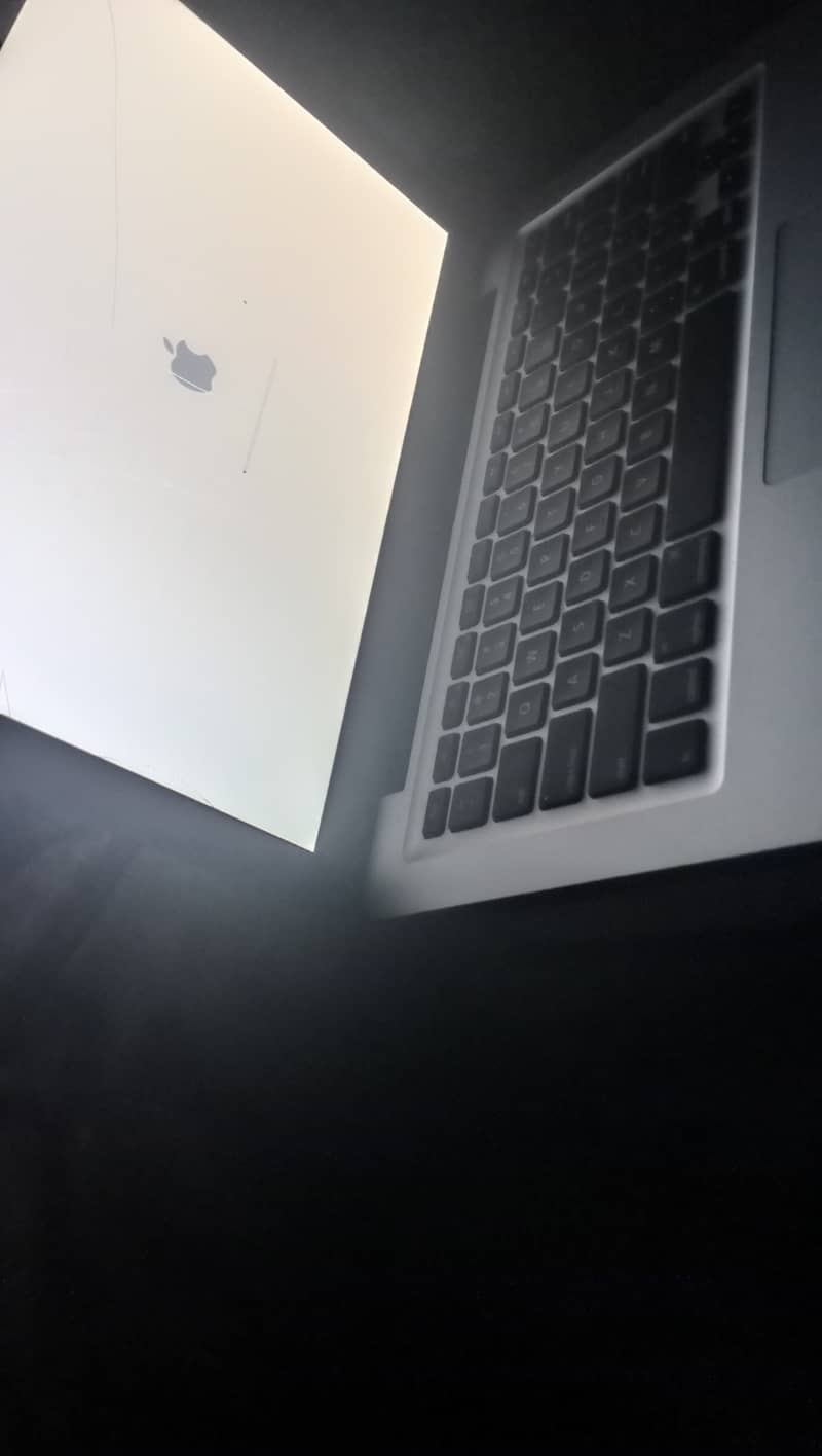 MacBook Pro 13 7