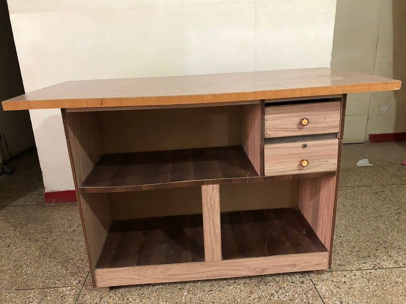 Counter Table Good Condition 2