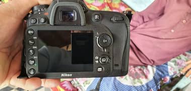Nikon D7200 with kit lens