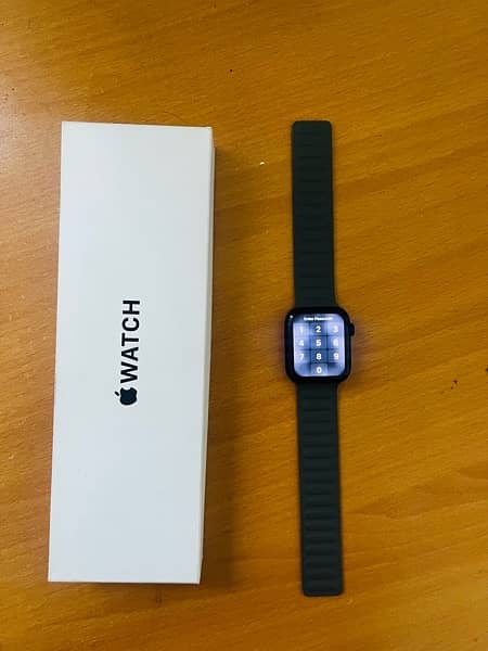 Apple watch SE GPS 44MM almost new 6