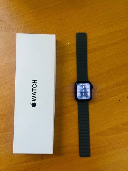 Apple watch SE GPS 44MM almost new 8