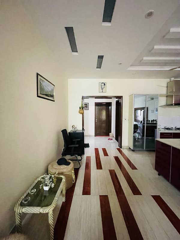 A Beautiful 1 Kanal House Is Available For Rent In PHASE 5 DHA, Lahore. 6