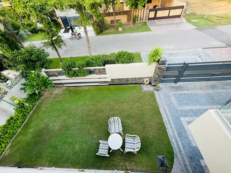 A Beautiful 1 Kanal House Is Available For Rent In PHASE 5 DHA, Lahore. 39