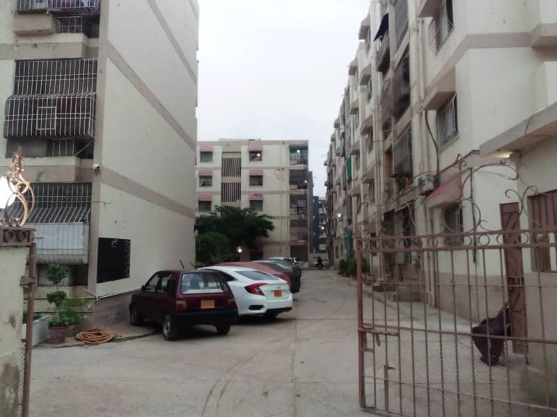 Luxurious Apartment For Sale In Gulistan E Jauhar Block 10 0