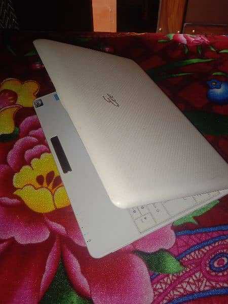 imported Asus mini laptop full ok 1