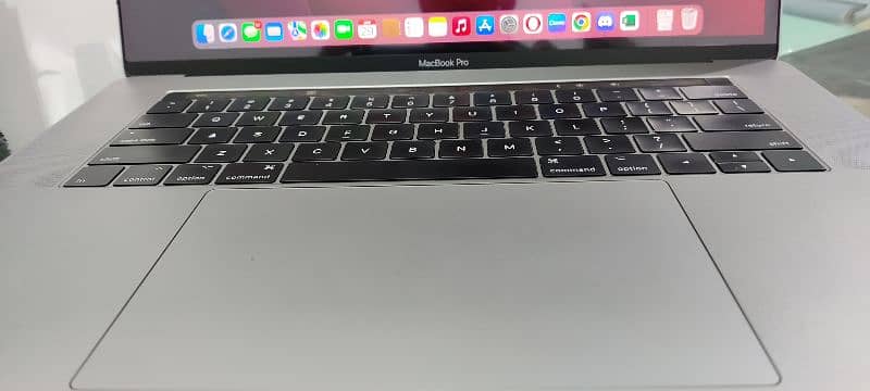 MacBook pro 2017 4