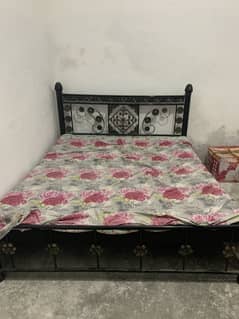 Iron bed double size
