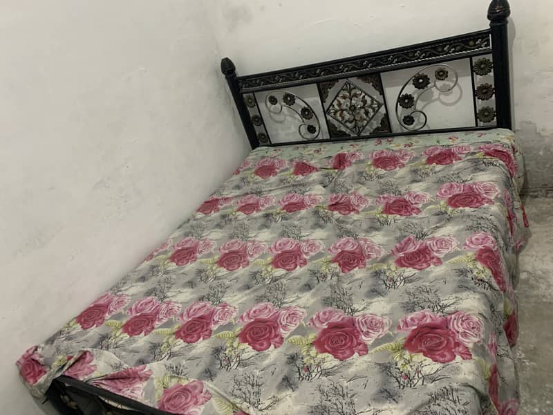 Iron bed double size 2