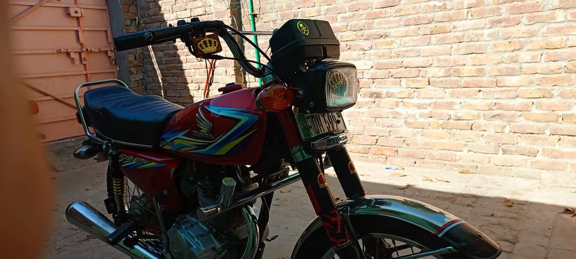 Honda 125 lush candation original bike new tyer exchange CD70 up model 3