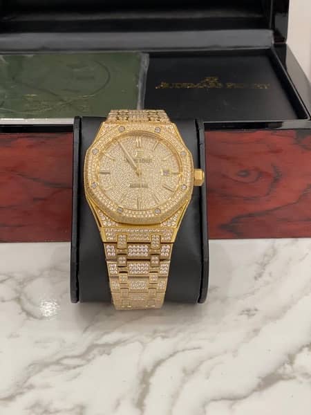 AUDEMARS PIGUET GOLD  EDITION WATCH BOX IME NUMBER IMBOSED 2