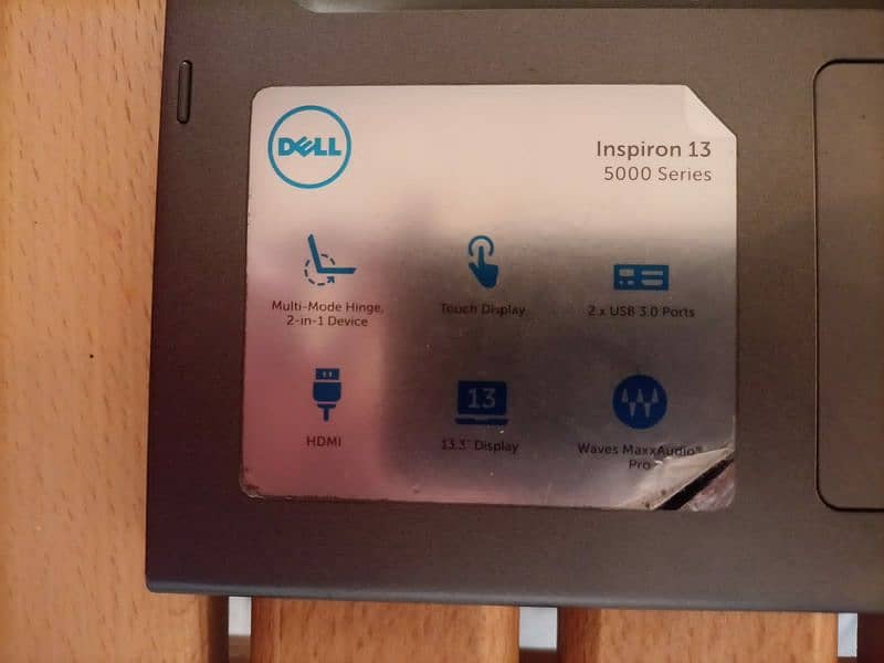 Dell Inspiron 13 ( 5000 series ) 2