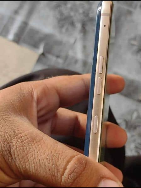 offical pta aproved 8 128gb  condition 10/10 1