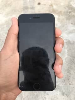iPhone 7 10 by 10 condition hay battery health 90 memory 32 gb bypass