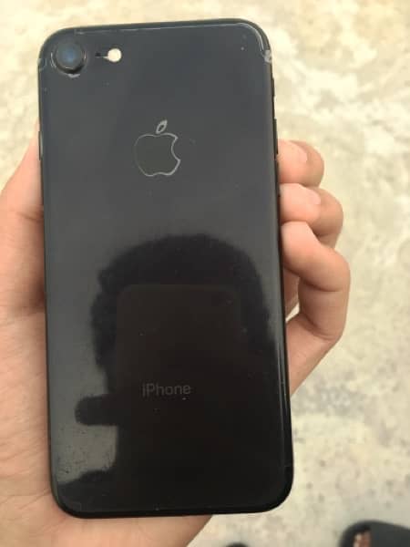 iPhone 7 10 by 10 condition hay battery health 90 memory 32 gb bypass 4