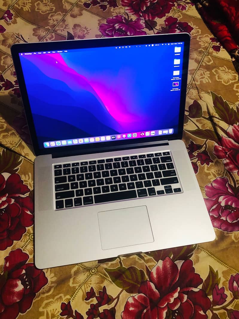 MacBook Pro 15 (2015)+Amd Radeon R9 m370x gddr6 1
