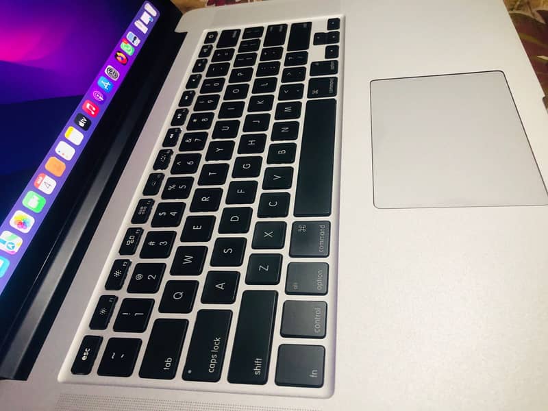 MacBook Pro 15 (2015)+Amd Radeon R9 m370x gddr6 2