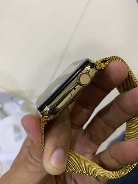 Apple watch series 6 44mm Gold stainless steel 2
