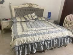 Beautiful White colour King Size Bed room set (Complete) 0