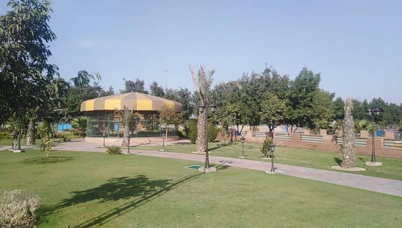 One Kanal Residential Plot Available For Sale In Chinar Bagh Punjab Block 5